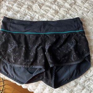 Size 4 Lululemon speed up shorts!